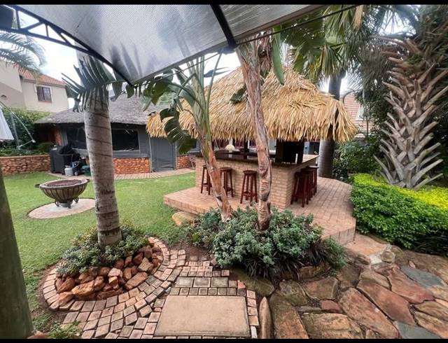 6 BEDROOM HOUSE FOR SALE IN AMANDASIG